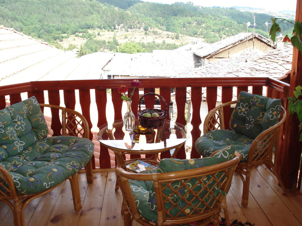 Sharkov Guest House Dolen  Δωμάτιο φωτογραφία