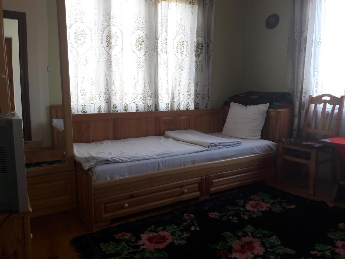 Sharkov Guest House Dolen  Εξωτερικό φωτογραφία